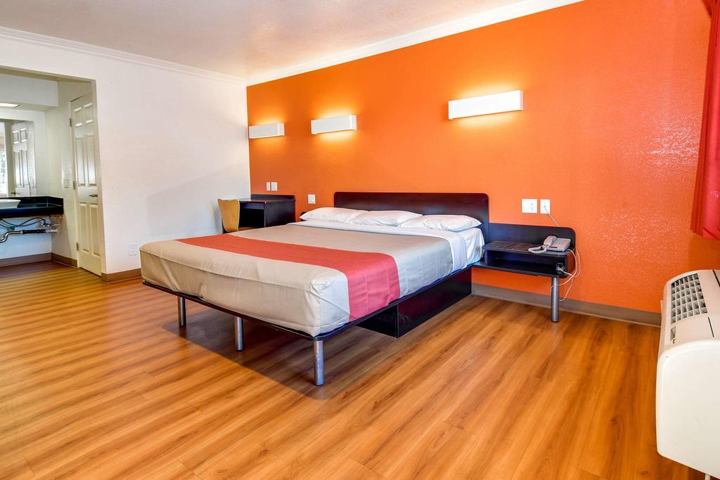 Motel 6 Garden Grove Ngoại thất bức ảnh